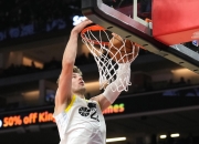 哈登惊艳全场，东契奇助攻爆棚，关键时刻神级表现逆转取胜！